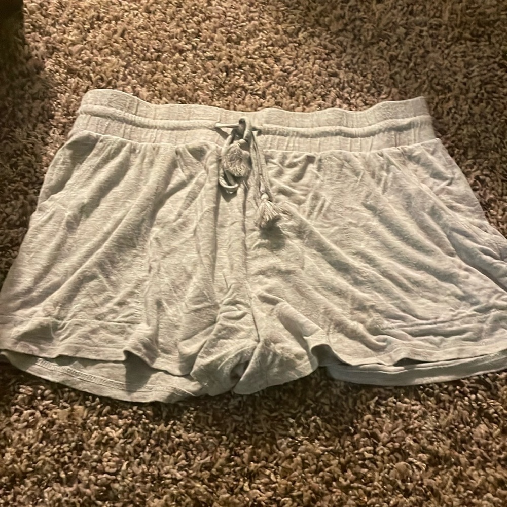 Star born target flow shorts